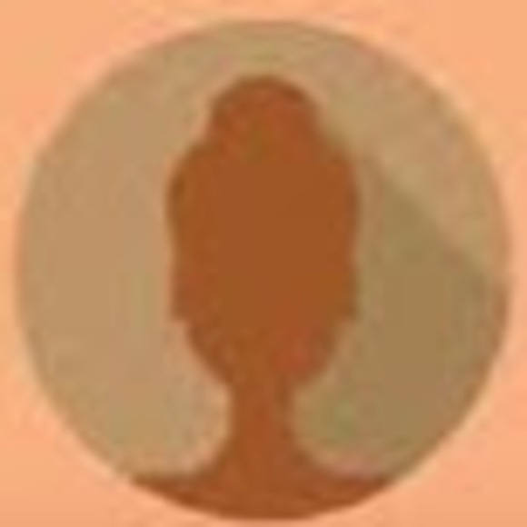 Meet your Posher, Sofia - Picture 1 of 1